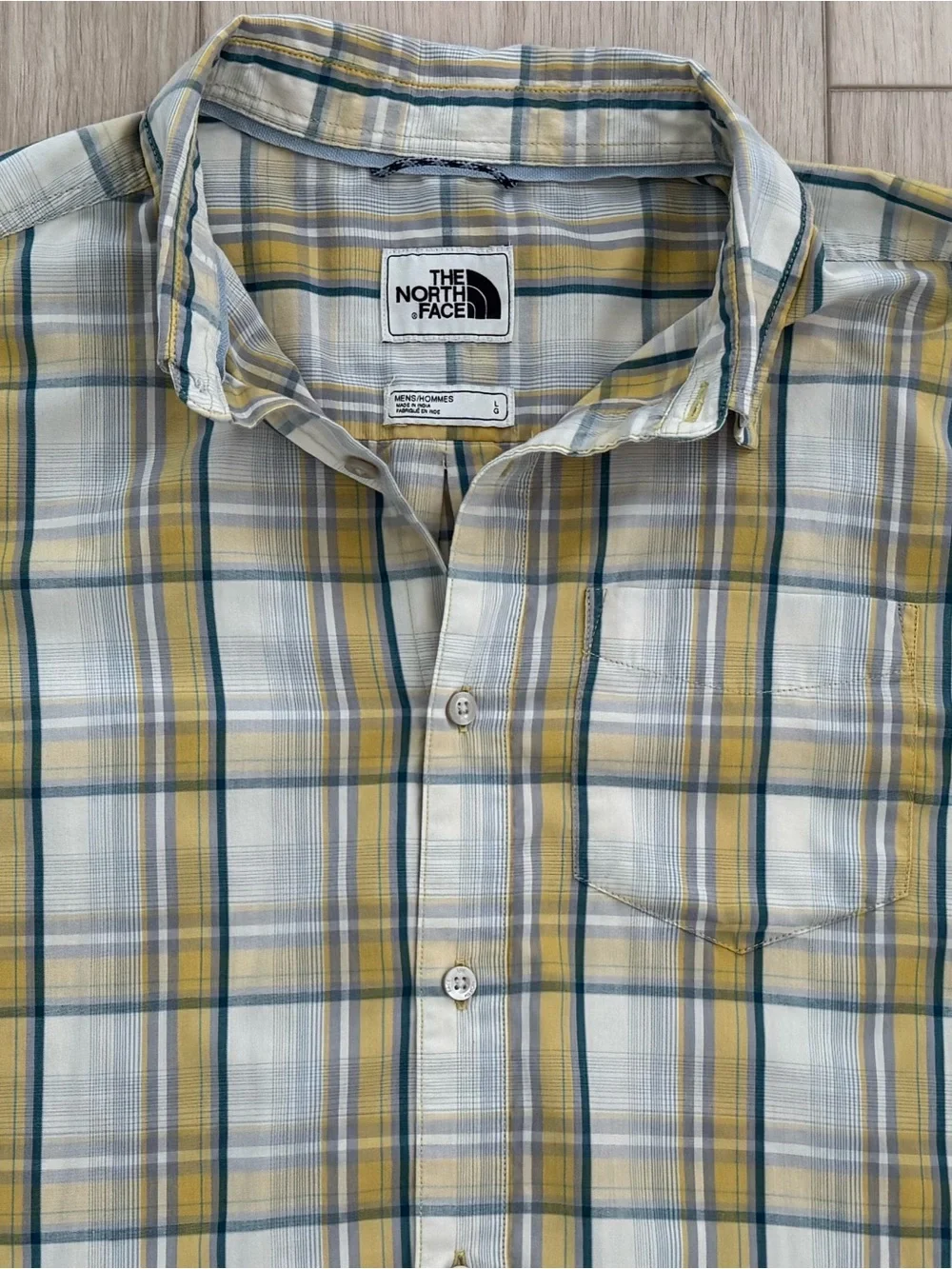 The North Face men’s plaid Large short sleeve button down camp shirt hiking EUC